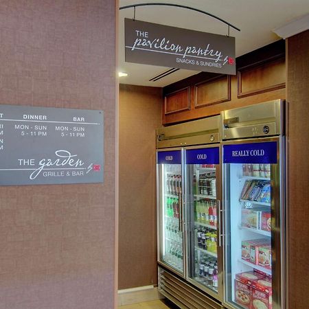 Hilton Garden Inn Norwalk Zewnętrze zdjęcie