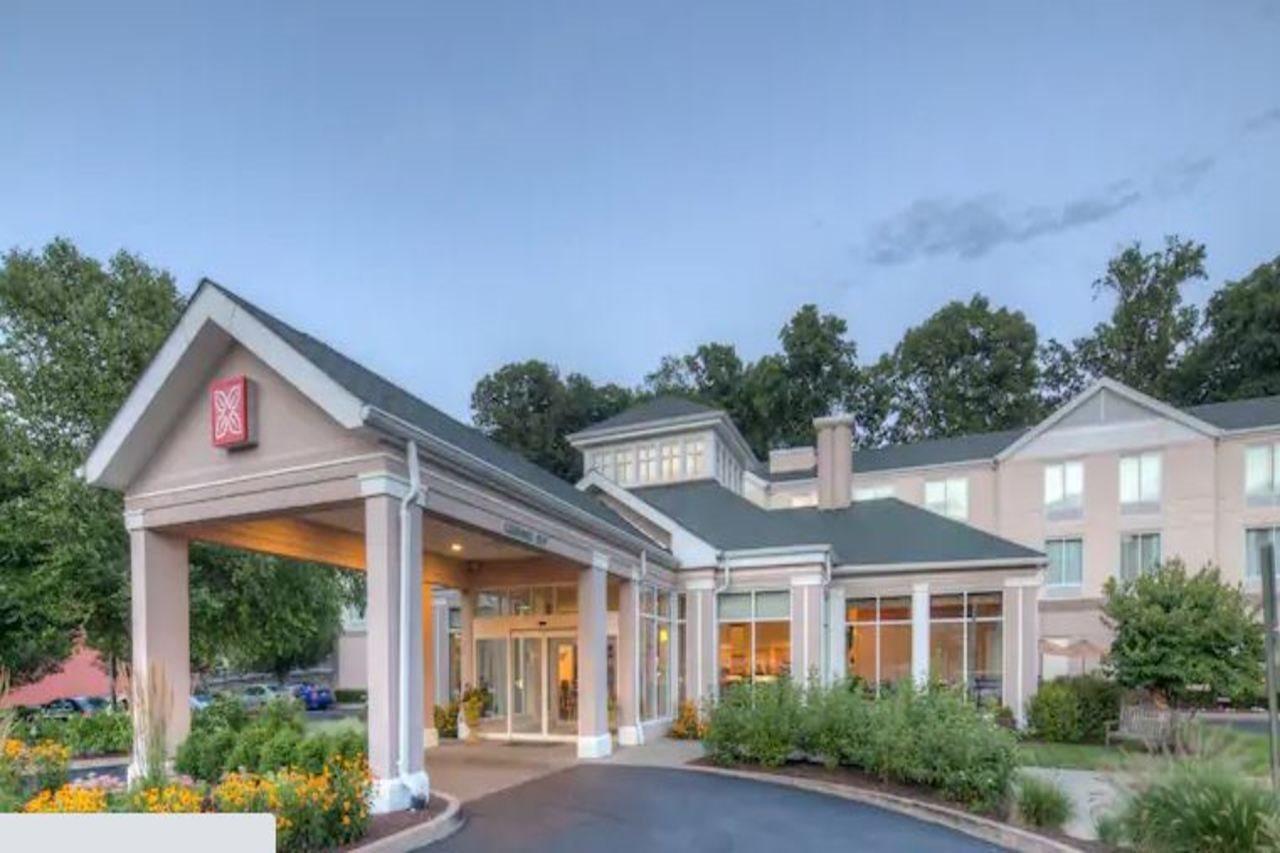 Hilton Garden Inn Norwalk Zewnętrze zdjęcie