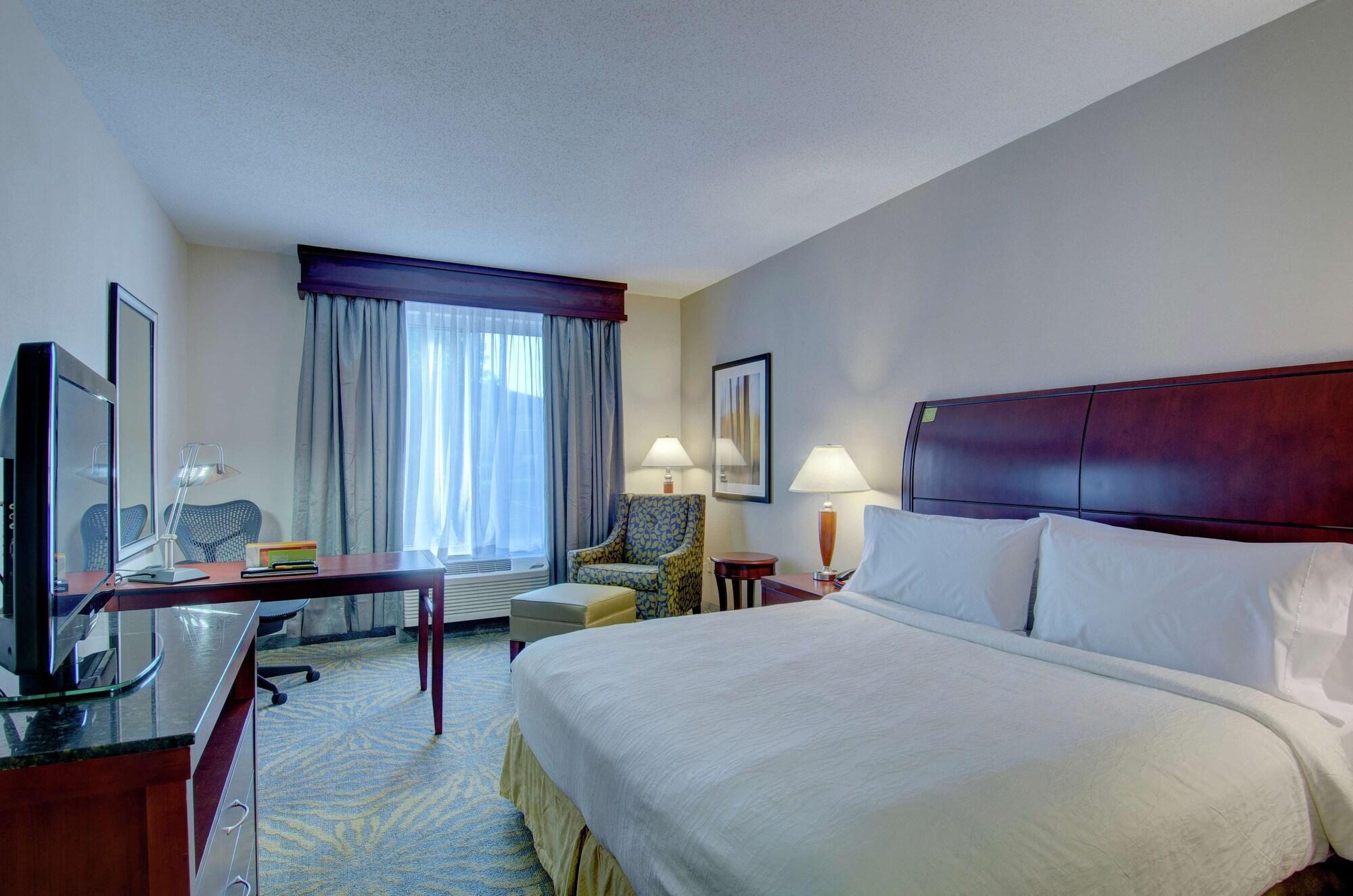Hilton Garden Inn Norwalk Zewnętrze zdjęcie