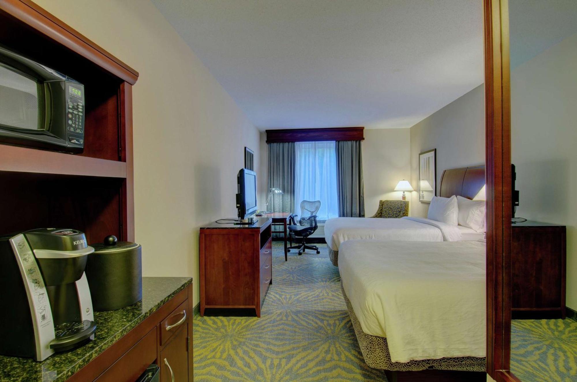 Hilton Garden Inn Norwalk Zewnętrze zdjęcie