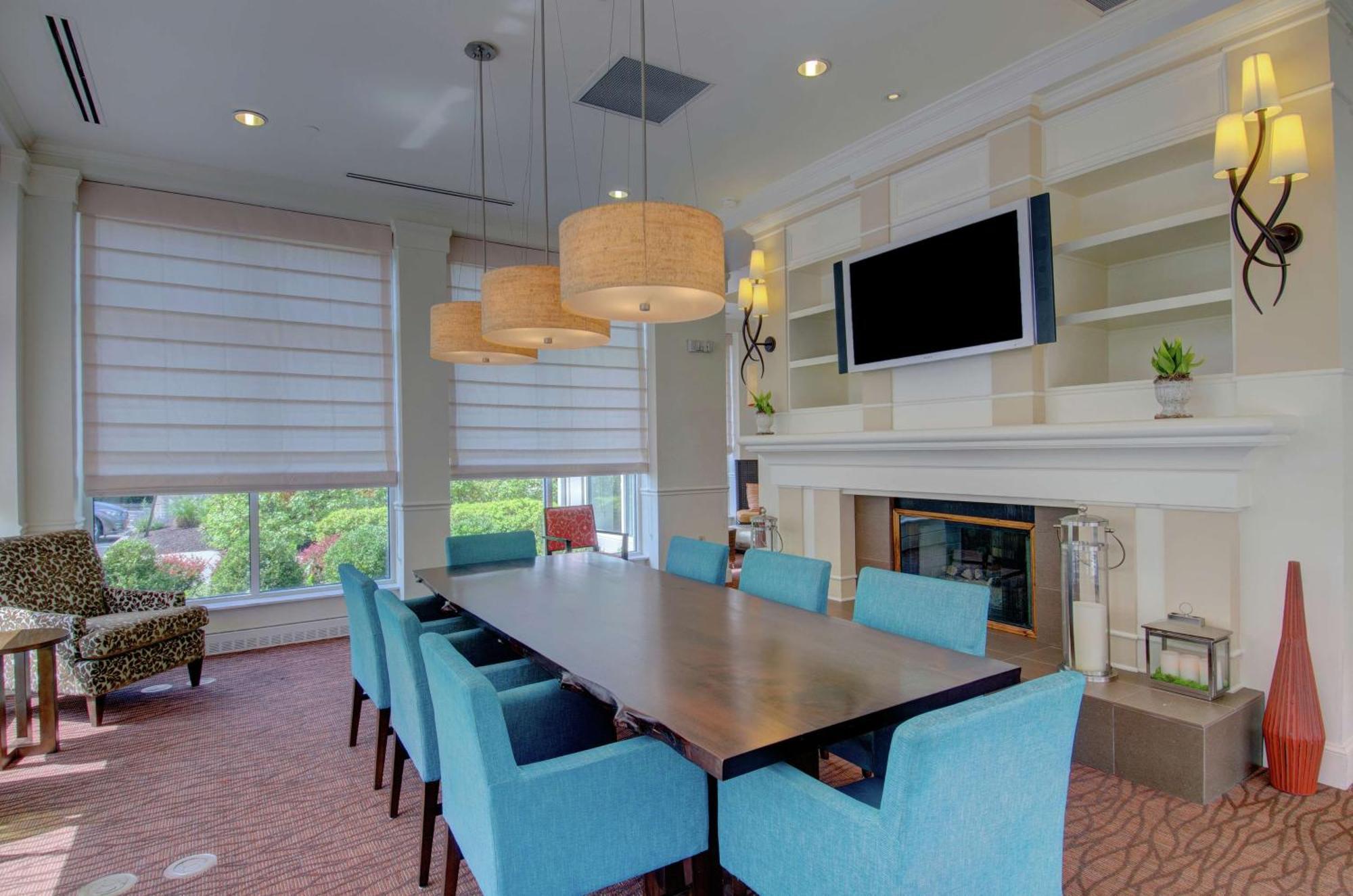 Hilton Garden Inn Norwalk Zewnętrze zdjęcie