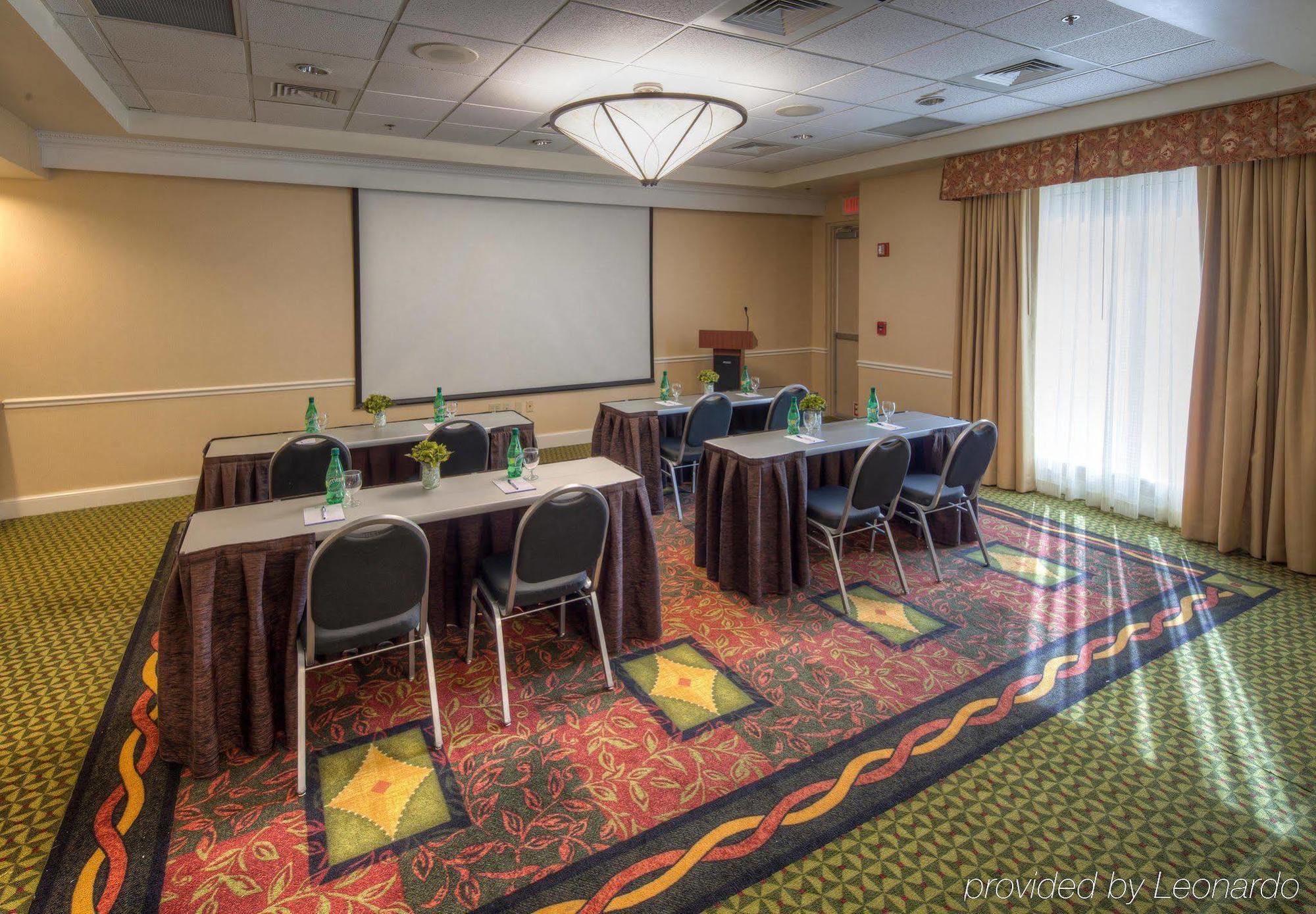Hilton Garden Inn Norwalk Zaplecze biznesowe zdjęcie